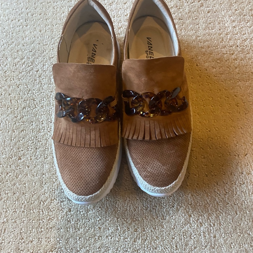 Vaneli sport shoes